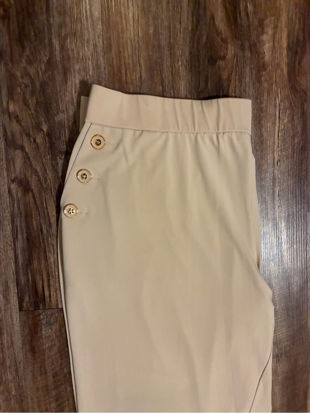 Susan Graver Office Wear Cream Cropped Preppy Pants with Gold Buttons 1XP - Picture 8 of 9
